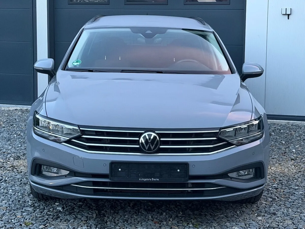 Volkswagen Passat 2023 photo 2