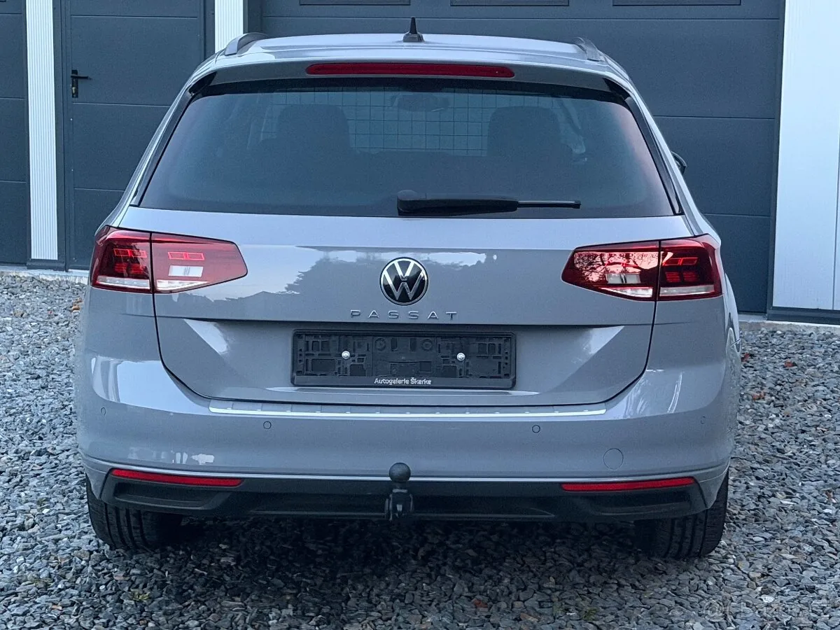 Volkswagen Passat 2023 photo 5