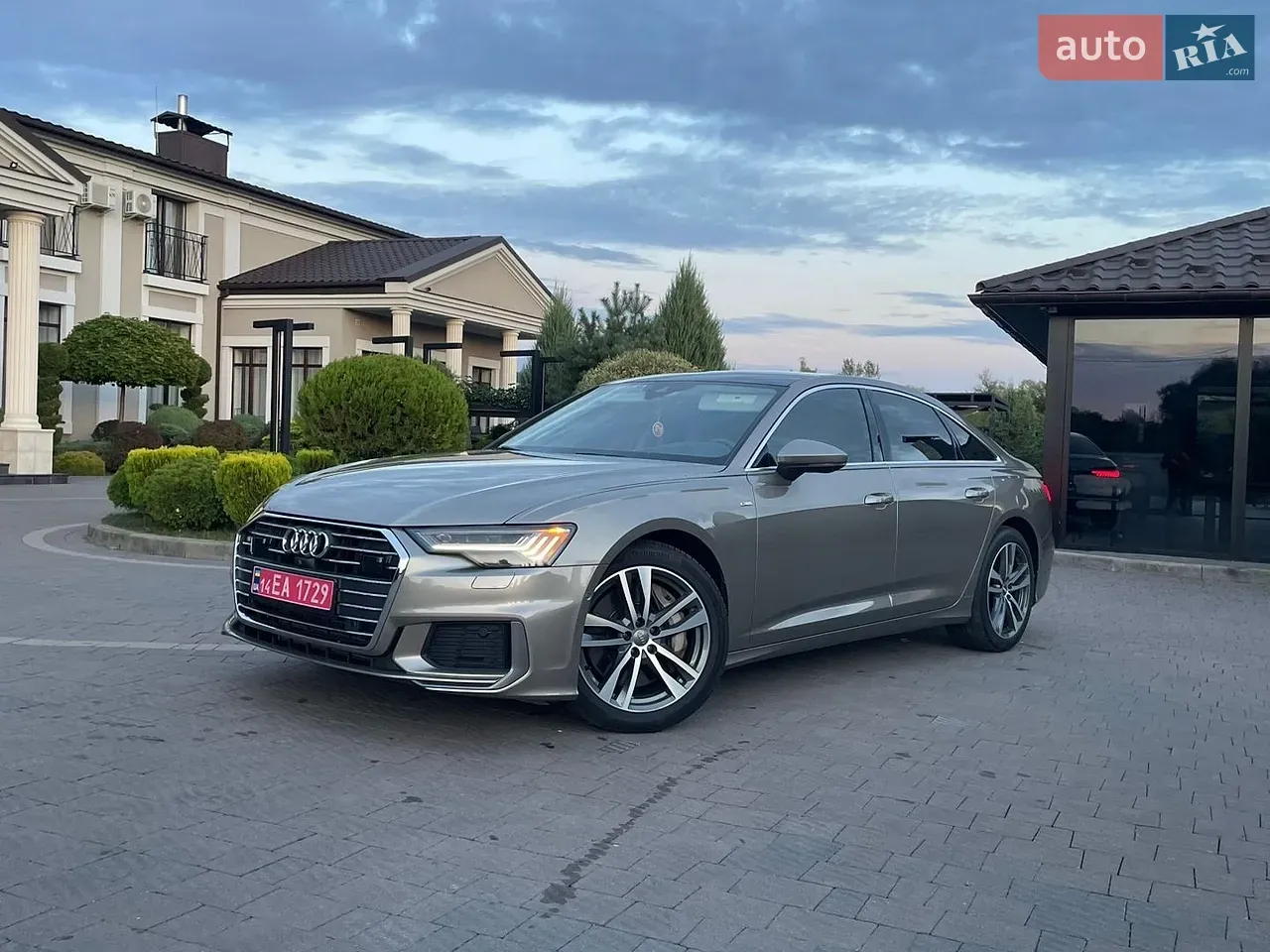 Audi A6 2019 photo 2