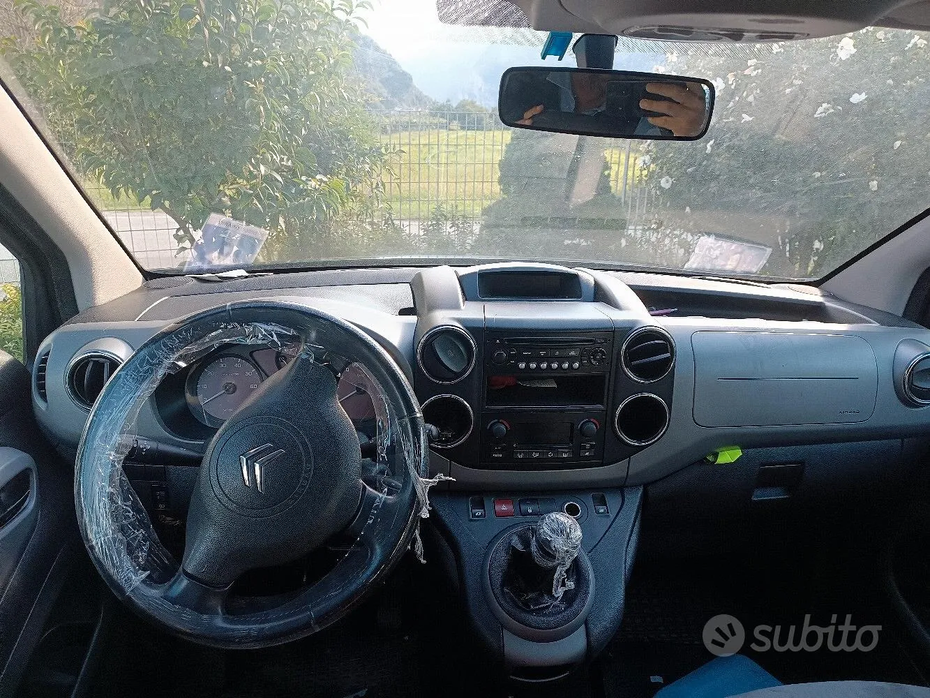 Citroen Berlingo 2011 photo 3