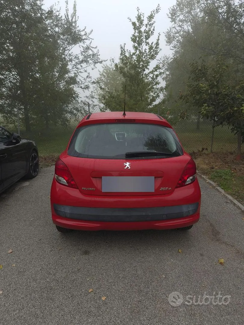 Peugeot 207 2013 photo 2