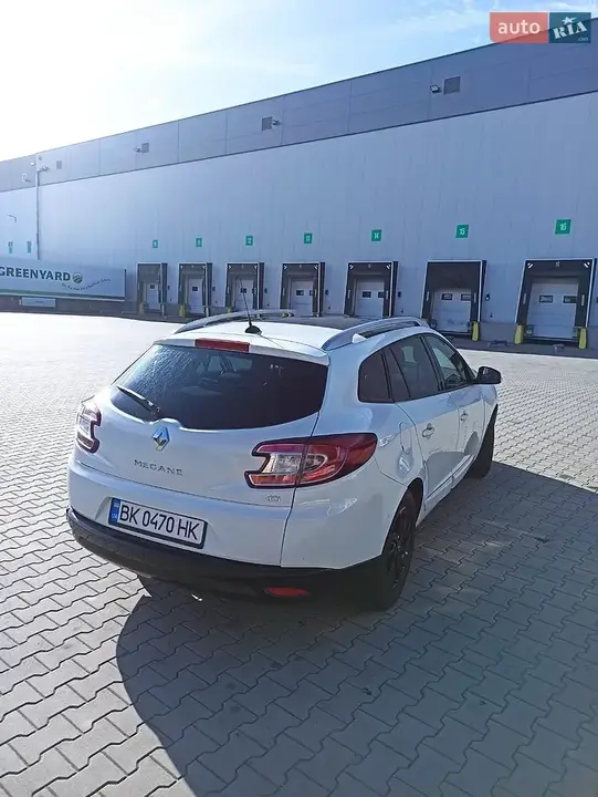 Renault Megane 2013 photo 4