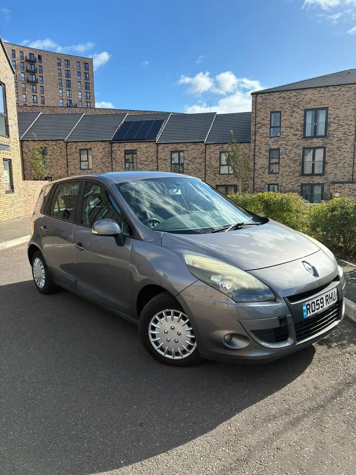 Renault Scenic 2009 photo 2