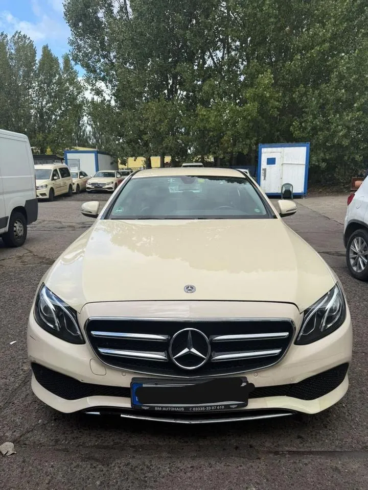 Mercedes-Benz E 200 D