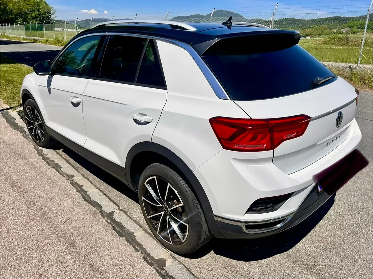 Volkswagen T-Roc 2018 photo 2