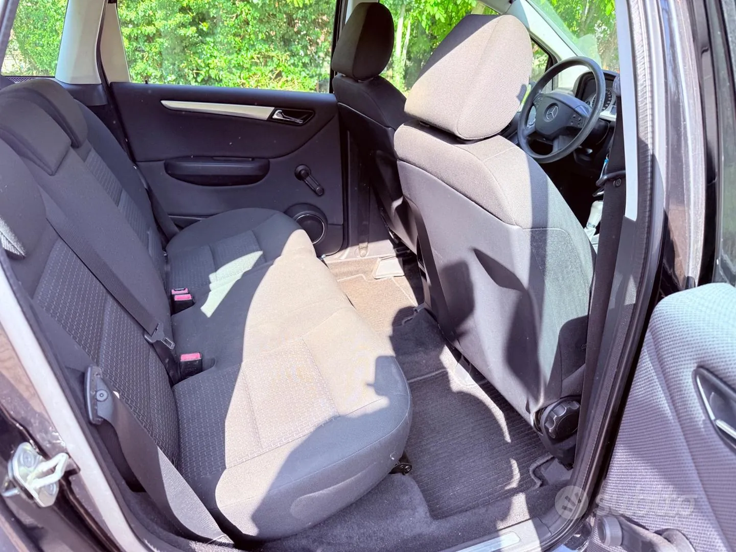 Mercedes-Benz B 180 Cdi 2010 photo 5