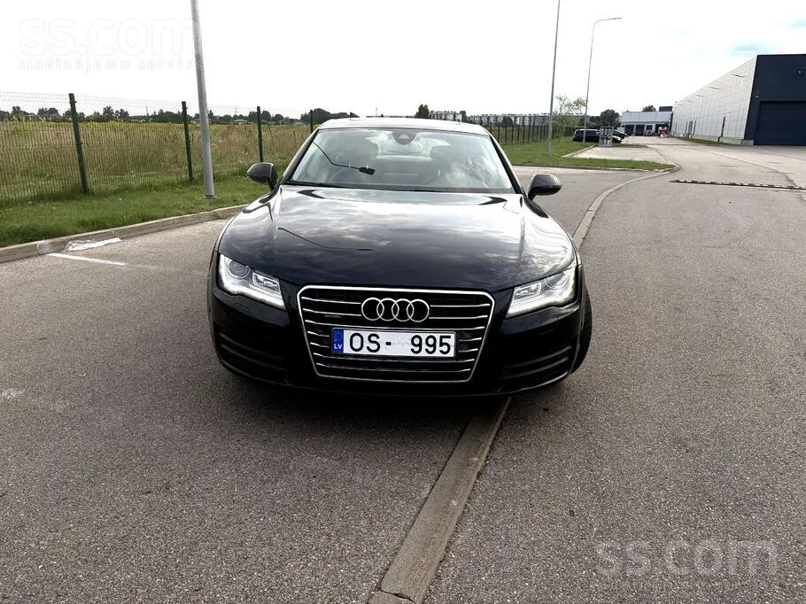 Audi A7 2011 photo 2