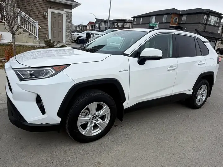 Toyota Rav4 2020 photo 3