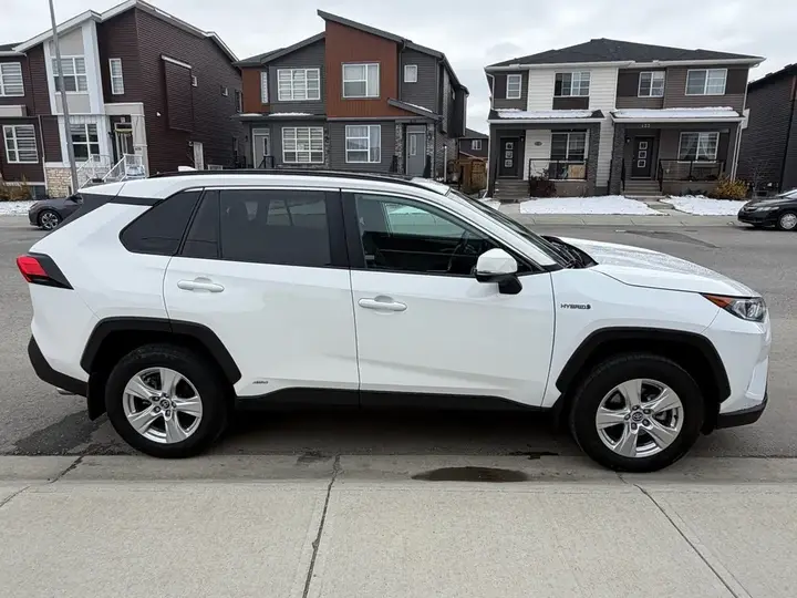 Toyota Rav4 2020 photo 2
