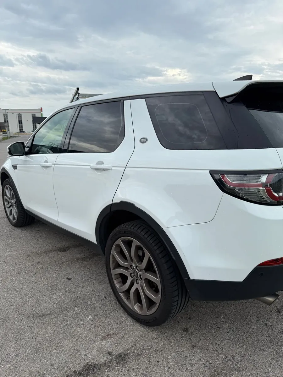 Land Rover Discovery Sport 2019 photo 3