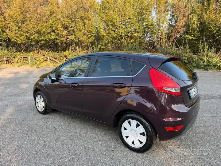 Ford Fiesta 2009 photo 3