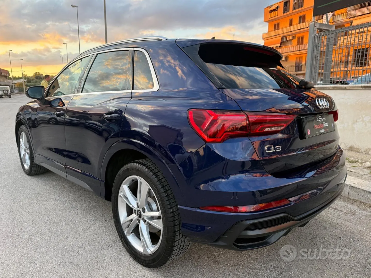 Audi Q3 2022 photo 2