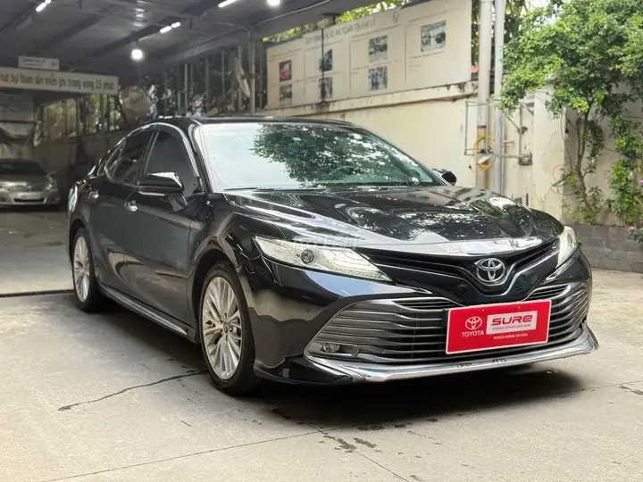 Toyota Camry 2023 photo 3