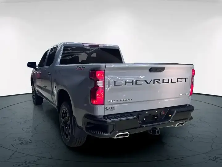Chevrolet Silverado 1500 2025 photo 3
