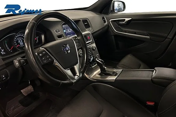Volvo V60 2018 photo 2