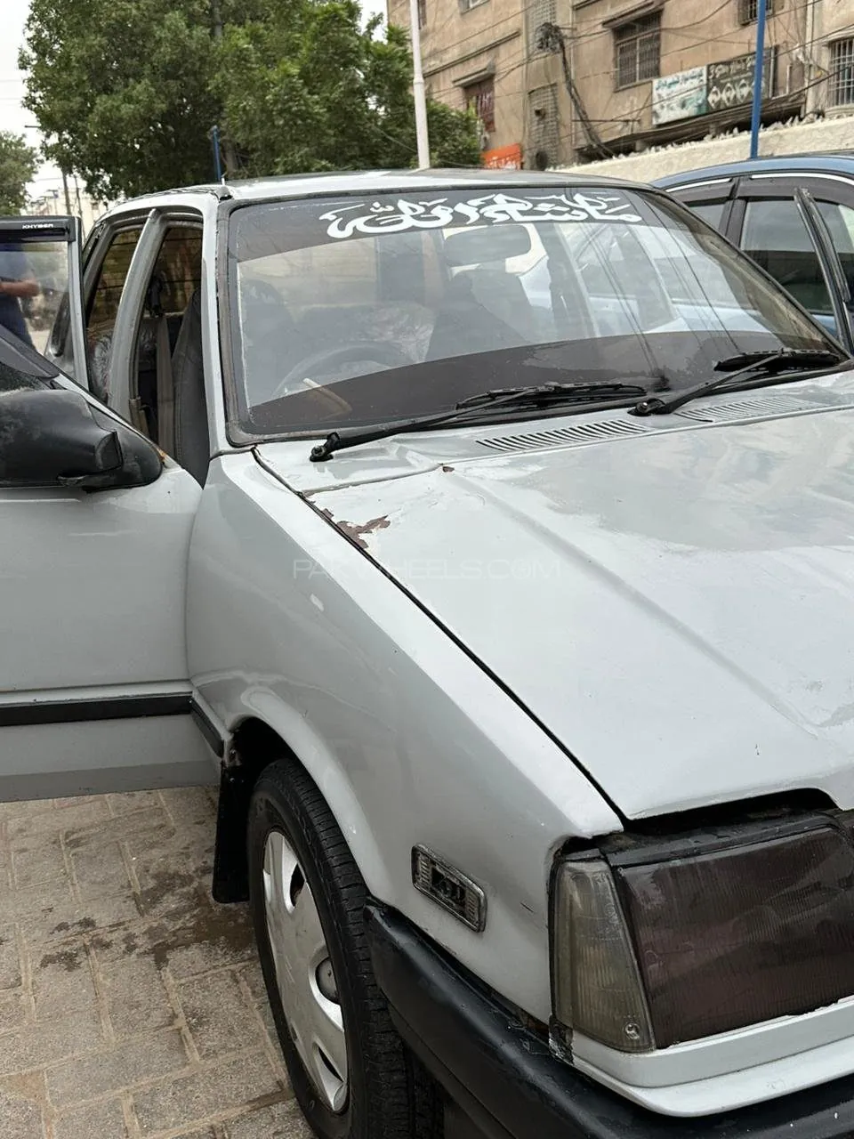 Suzuki Khyber