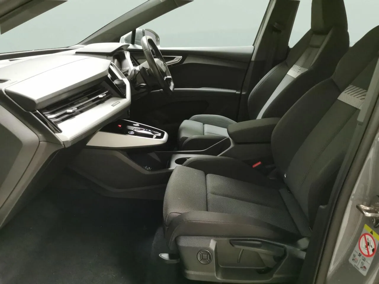 Audi Q4 E-Tron 2023 photo 4