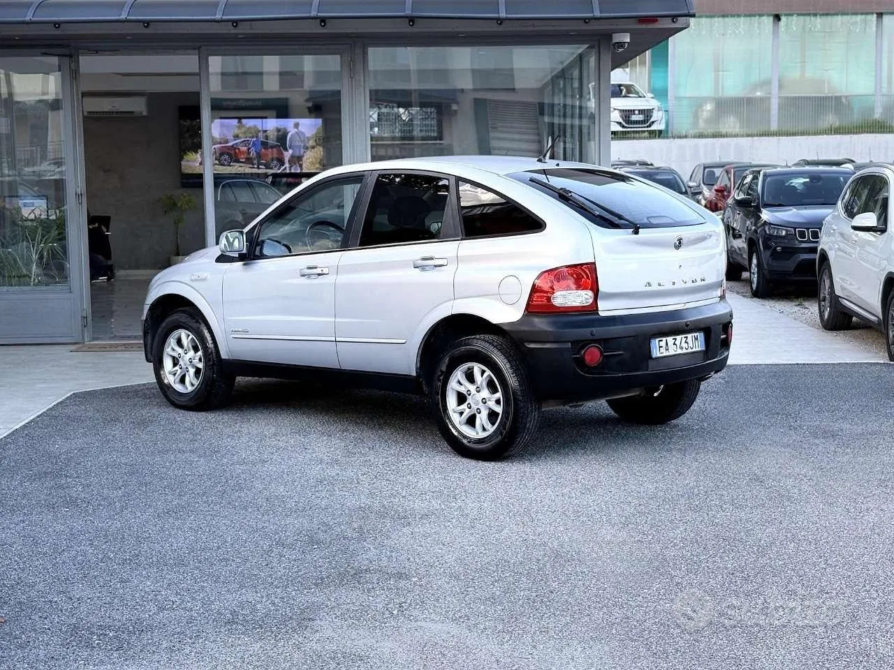 KG Mobility Actyon 2010 photo 4