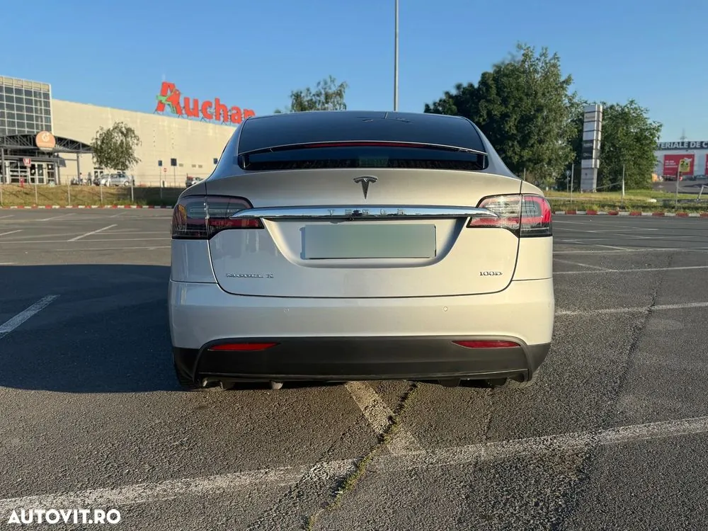 Tesla Model X 2018 photo 3