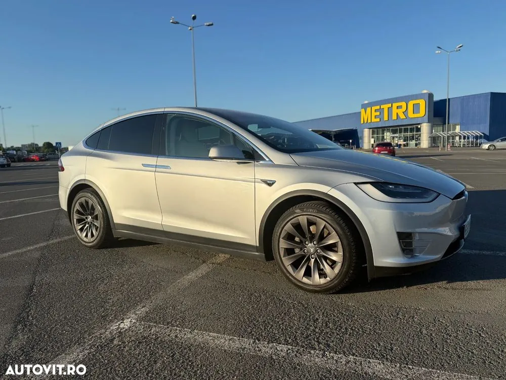 Tesla Model X 2018 photo 4