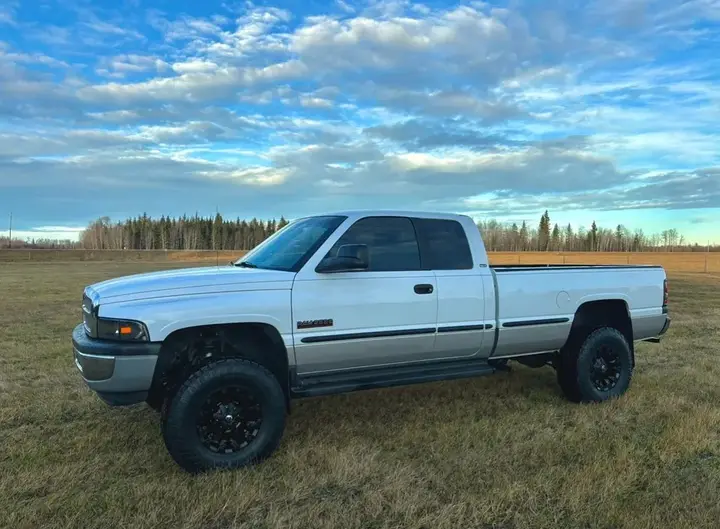 Dodge Ram 2500 1999 photo 2