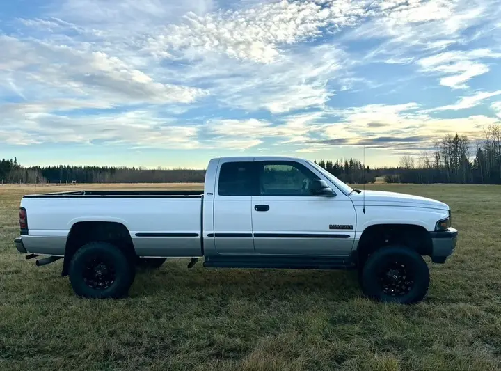 Dodge Ram 2500 1999 photo 4
