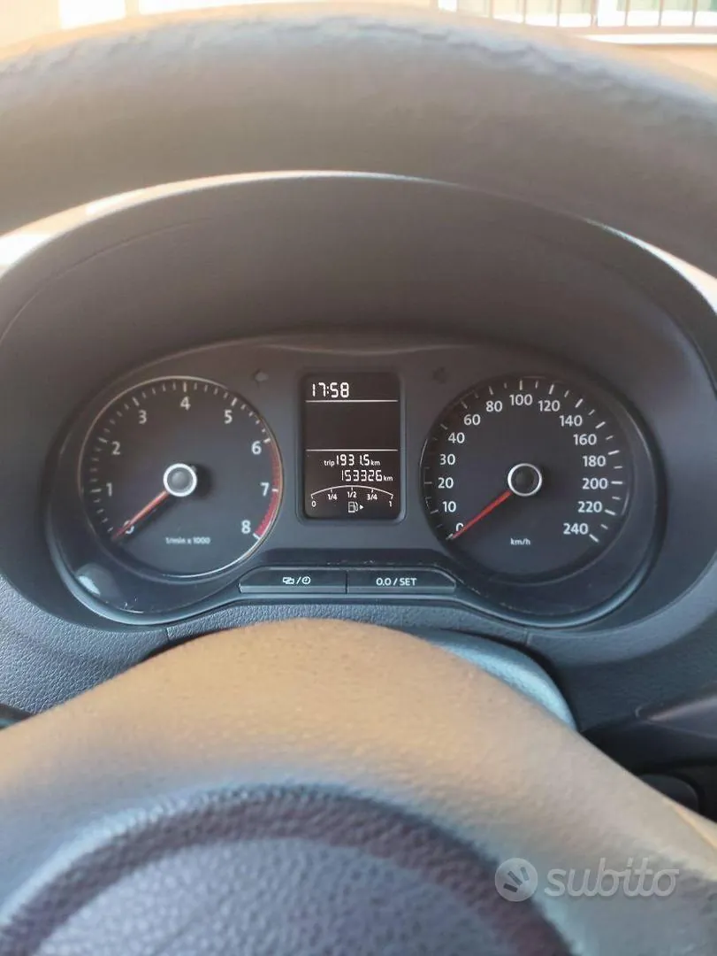 Volkswagen Polo 2013 photo 3