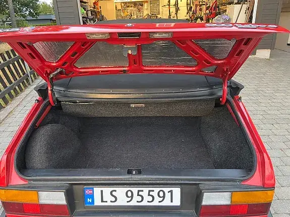 Saab 900 1991 photo 4