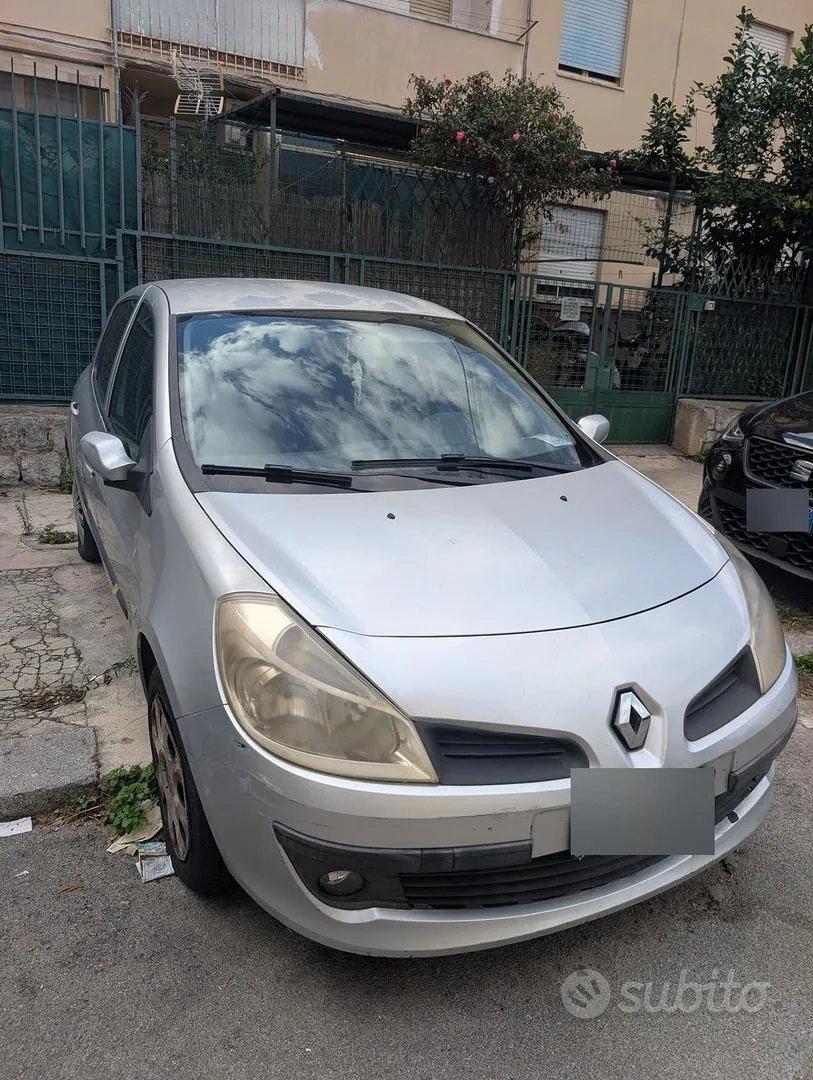 Renault Clio 2007 photo 3