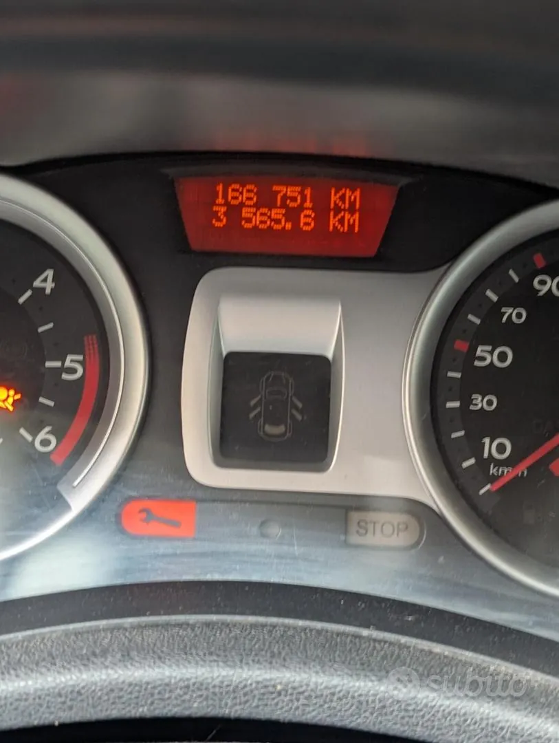 Renault Clio 2007 photo 4