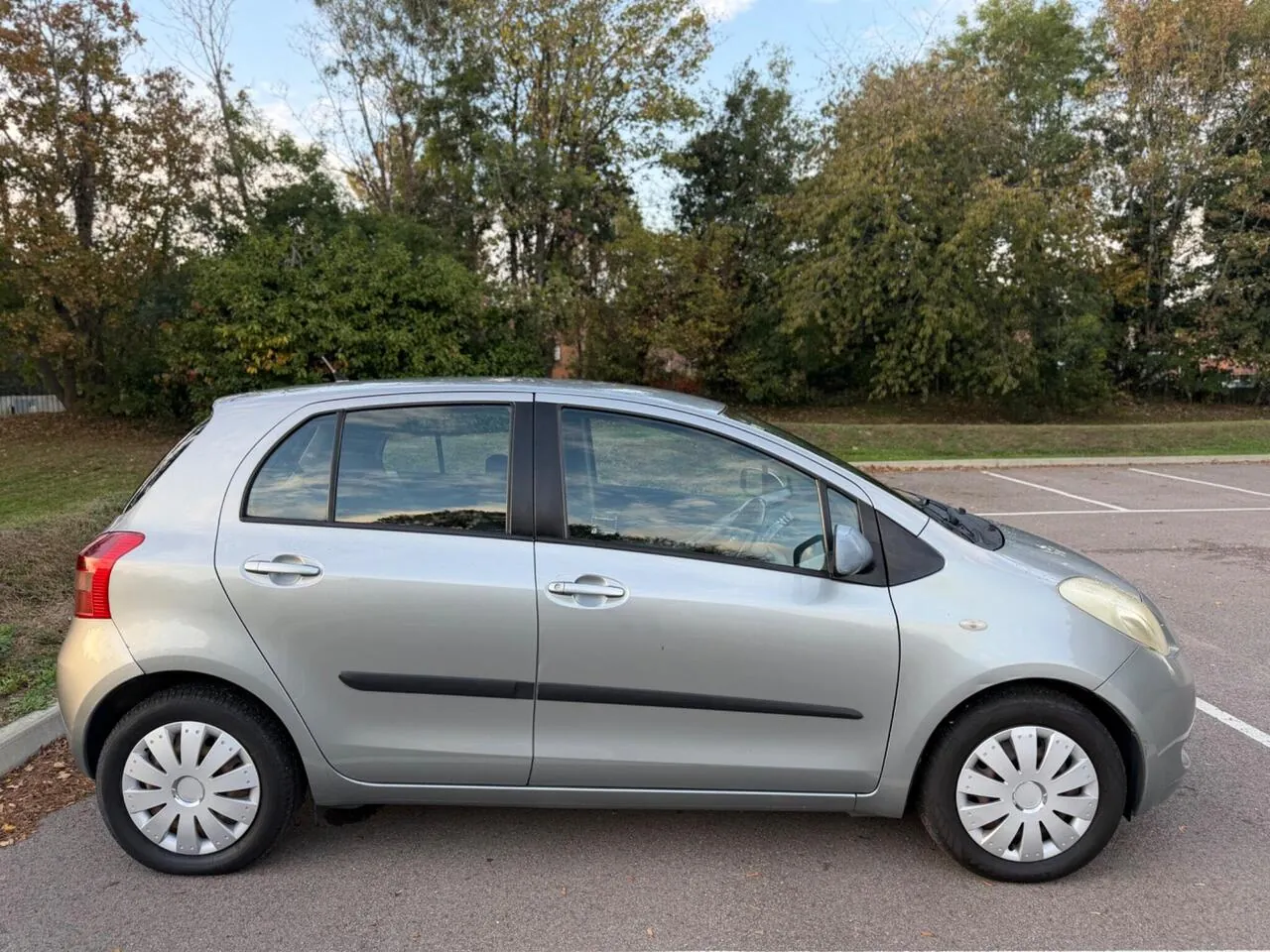 Toyota Yaris 2006 photo 4