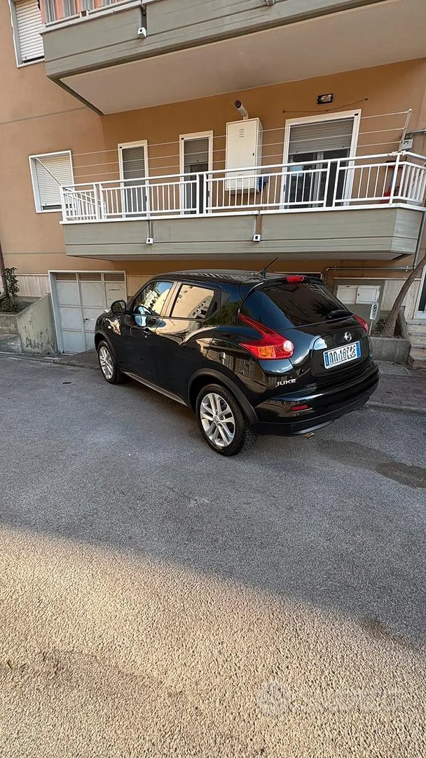 Nissan Juke 2012 photo 2