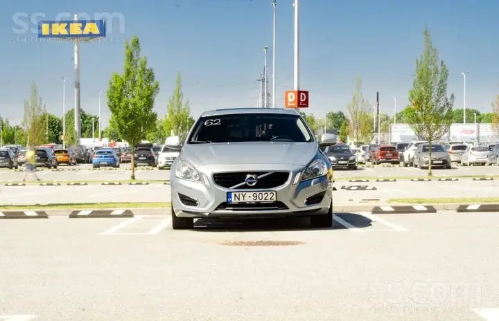 Volvo V60 2013 photo 3