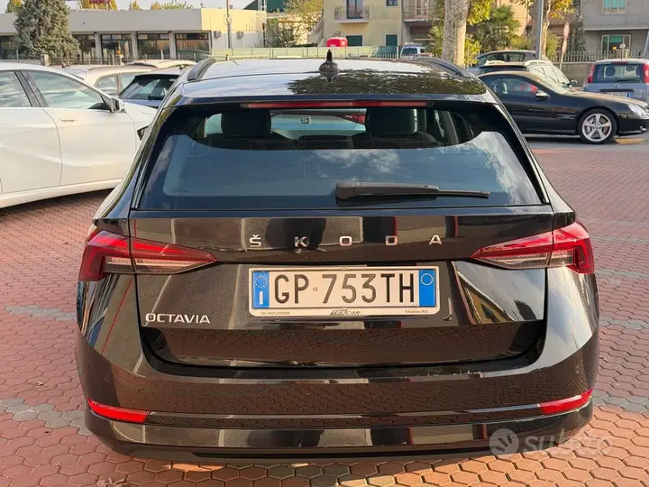 Skoda Octavia 2023 photo 5