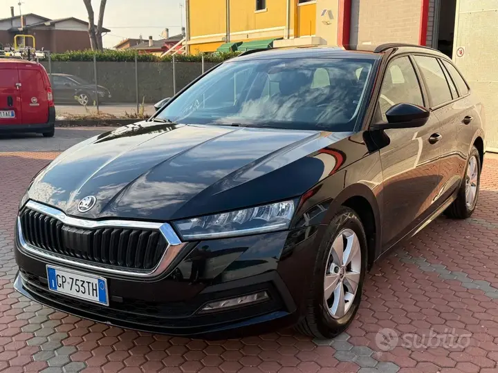 Skoda Octavia 2023 photo 3