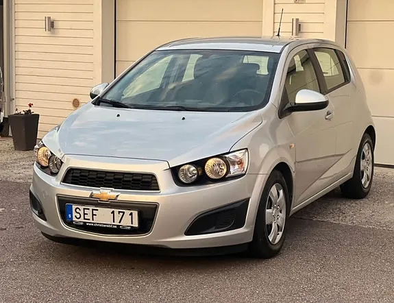 Chevrolet Aveo 2013 photo 3