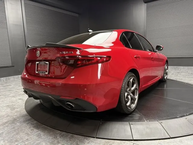Alfa Romeo Giulia 2017 photo 3