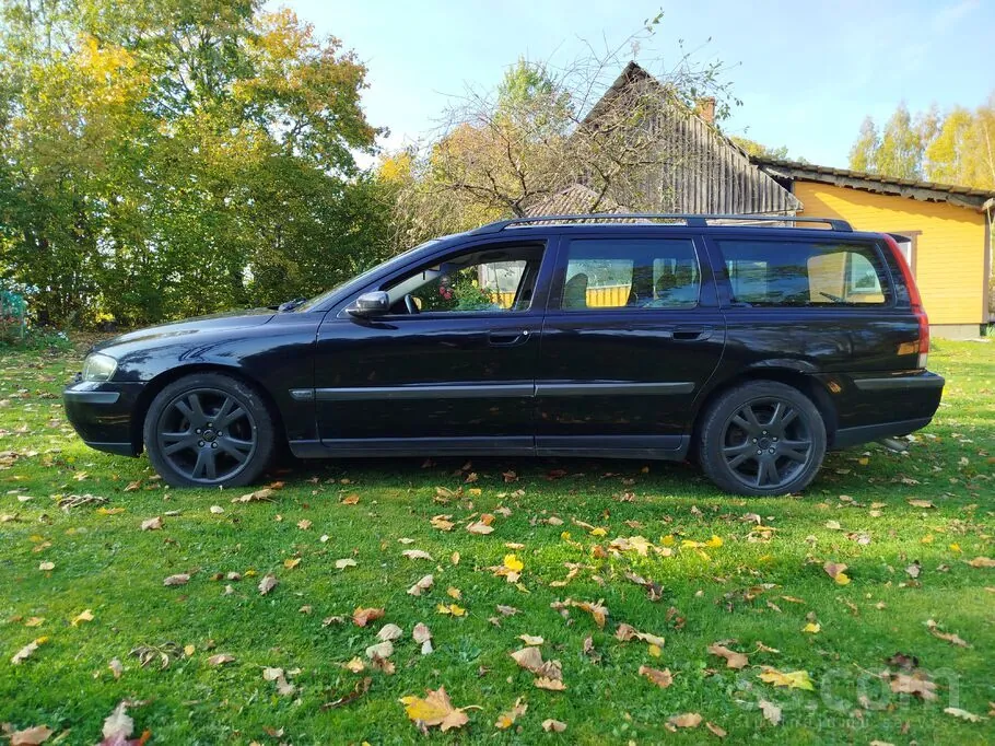 Volvo V70 2004 photo 2