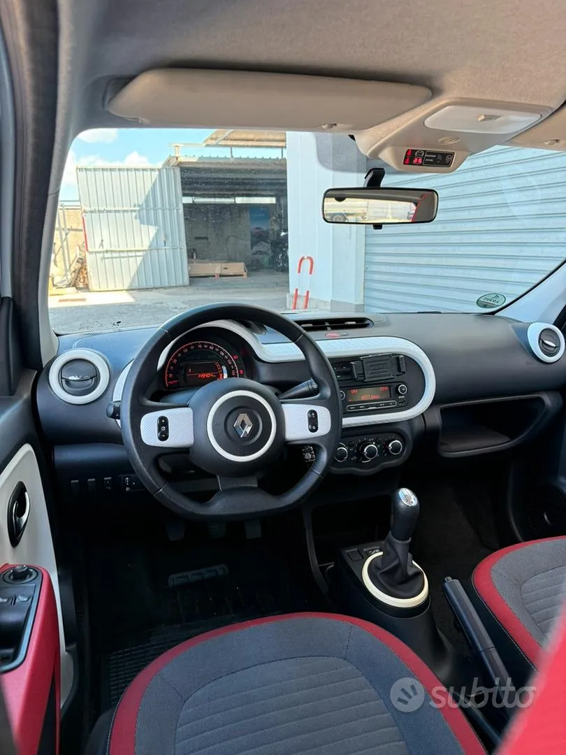 Renault Twingo 2016 photo 2