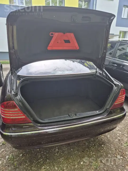 Mercedes-Benz S320 2005 photo 2
