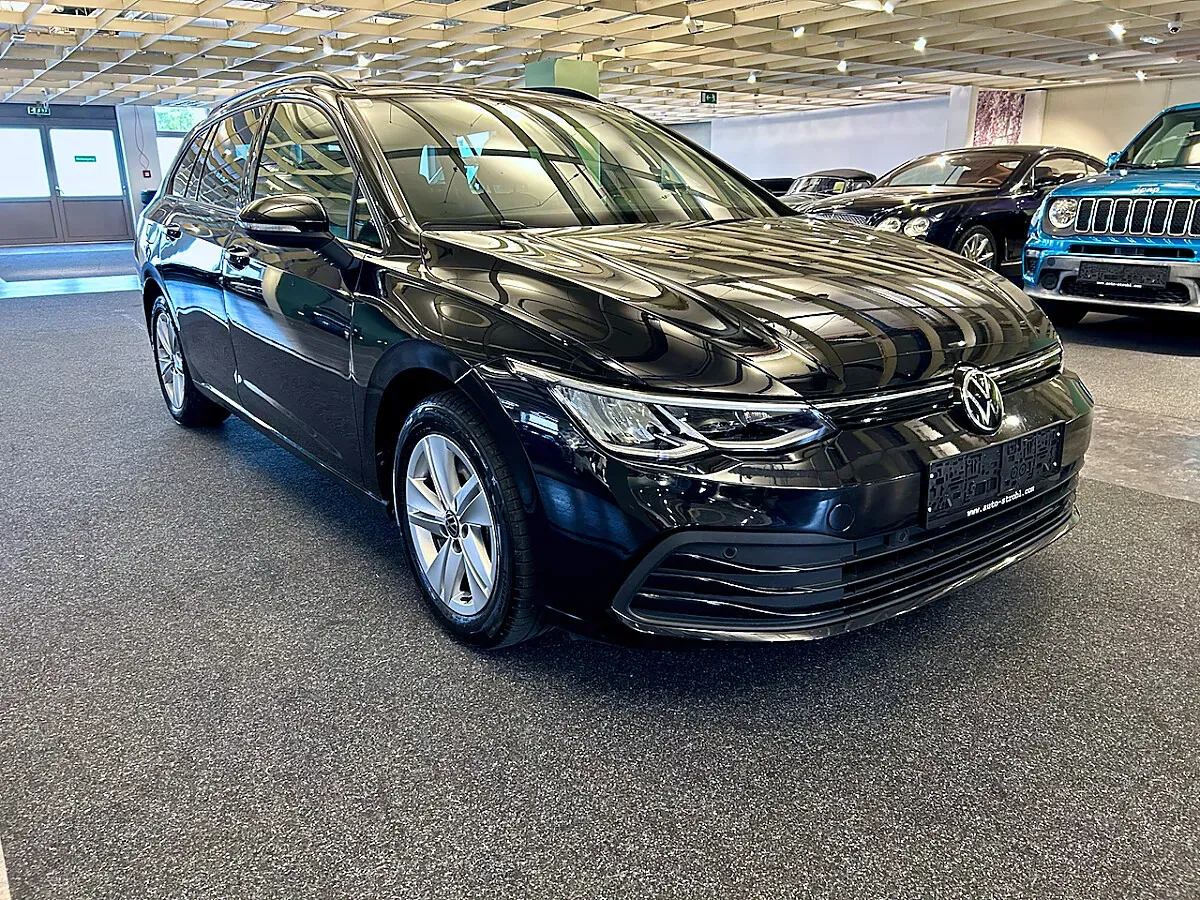 Volkswagen Golf 2023 photo 3
