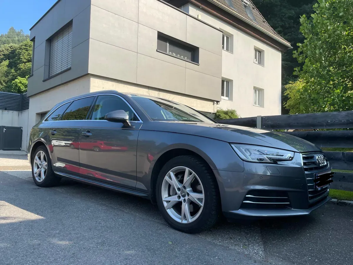 Audi A4 2018 photo 3