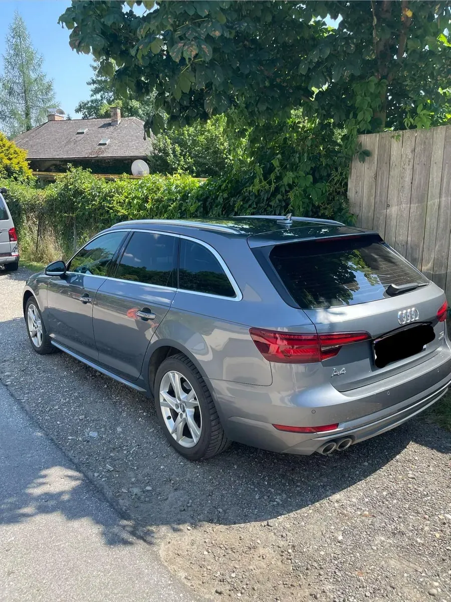 Audi A4 2018 photo 2