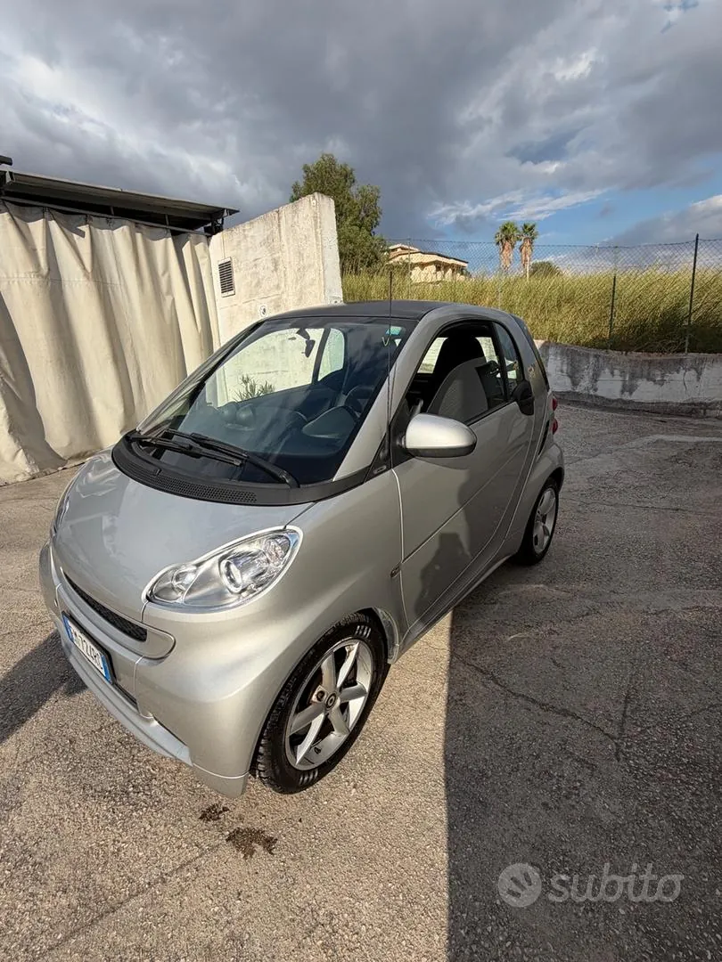 Smart Fortwo 2012 photo 2