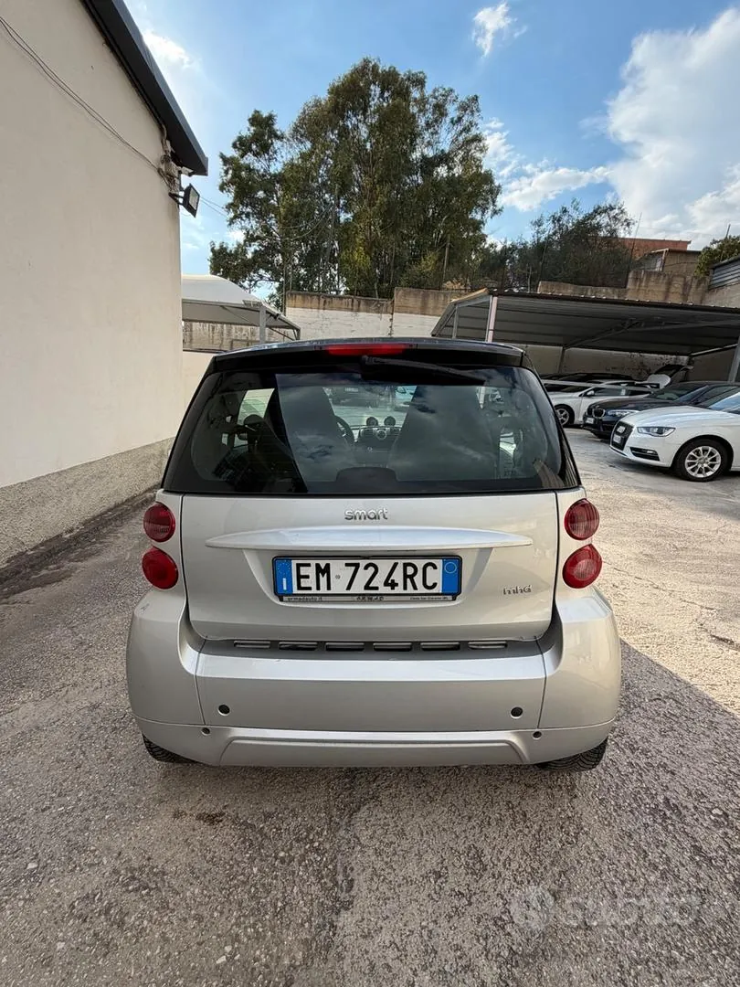 Smart Fortwo 2012 photo 4
