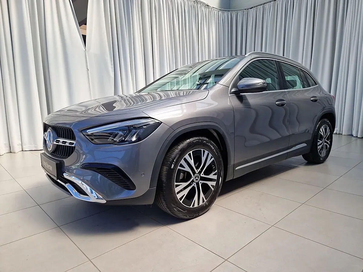 Mercedes-Benz Gla Class 2025 photo 2