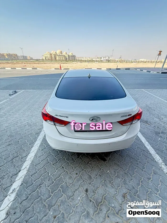 Hyundai Avante 2012 photo 2