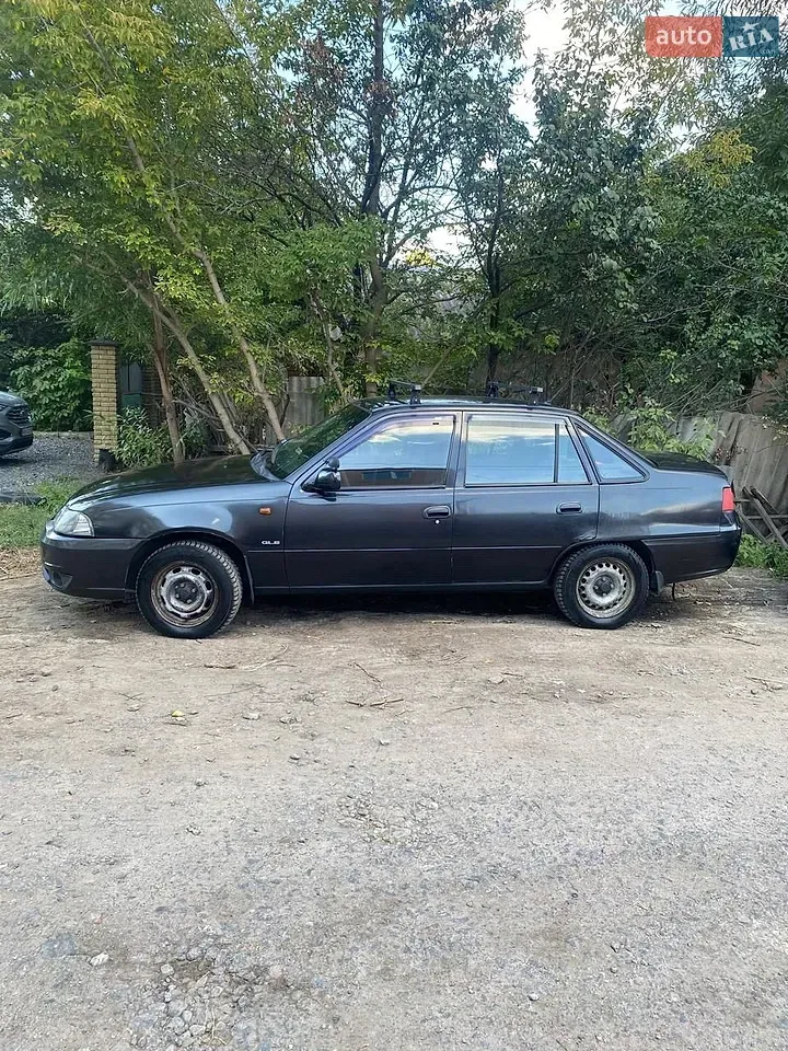 Daewoo Nexia 2011 photo 3