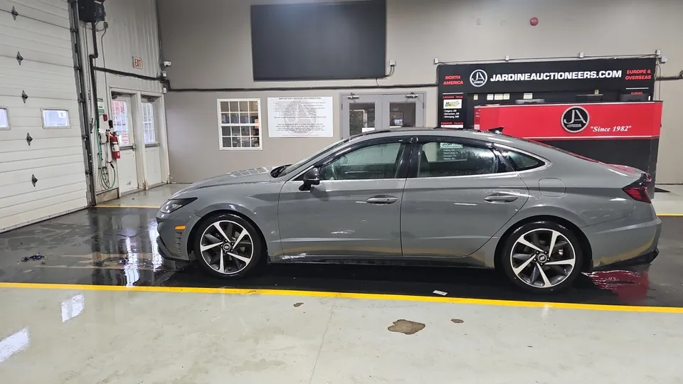 Hyundai Sonata 2022 photo 2
