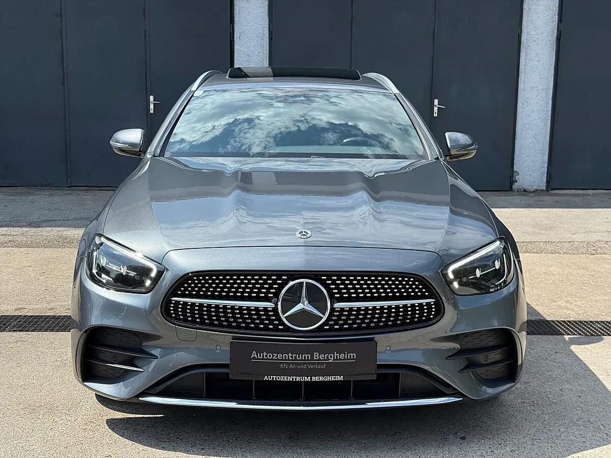 Mercedes-Benz E-Class 2021 photo 2